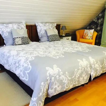 Winzer - Wandern Und Genuss In Der Pfalz *