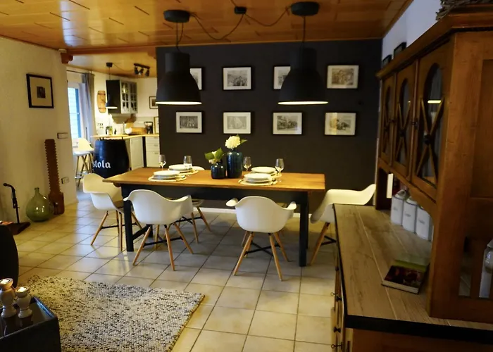 Winzer - Wandern Und Genuss In Der Pfalz * Heuchelheim-Klingen